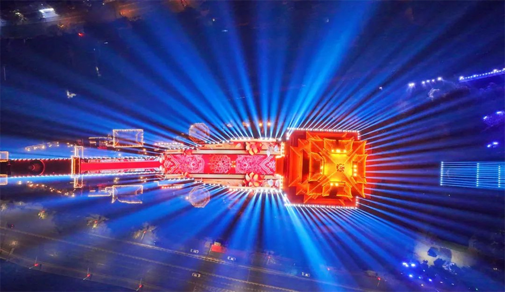 歐瑪燈光傾情助陣 2025央視春節聯(lián)歡晚會(huì )（武漢分會(huì )場(chǎng)）